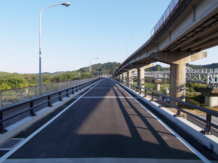 愛宕橋【橋梁用防護柵】